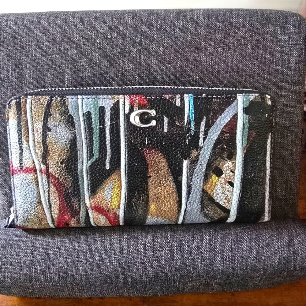 EUC Coach Multicolor Abstract  Graffiti Print Wallet